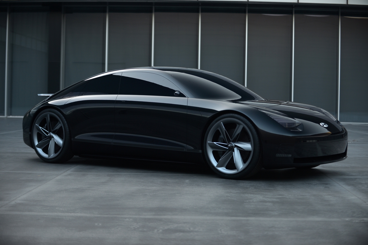Hyundai predstavil koncept elektromobilu Prophecy.