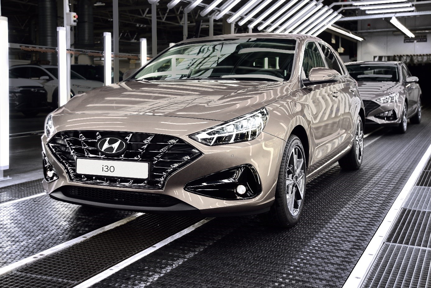 Hyundai spúšťa výrobu vynoveného modelového radu i30